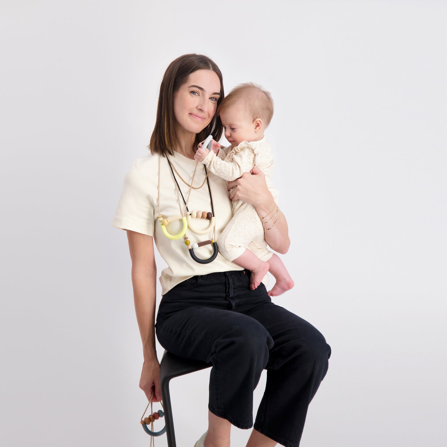 Bloom Teething Necklace | Liquorice